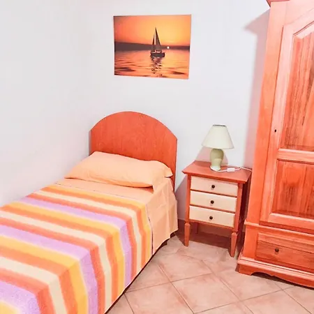 Maldive Del Salento- Your Sunny Oasis In Torre Pali
